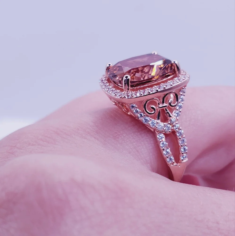 18k Rose Gold - 925 Brown Morganite Halo Ring